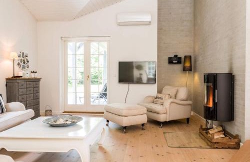 Henne House | Cosy Retreat in Henne Strand-By Traum
