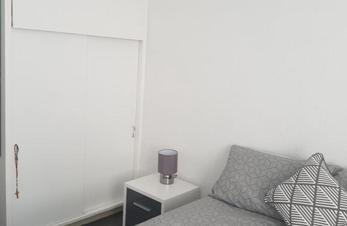 Galashiels House | Cosy Room in Galashiels
