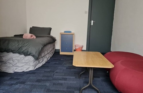 Elkesley Bed & Breakfast | Cosy room near East Midland Airport Room 7