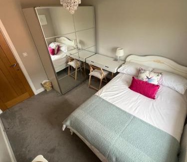 Lytchett Matravers Bed & Breakfast | Cosy room near Poole, Dorset