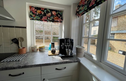 Frome House | Cosy Rural Annex, Free Parking, Walkable to Frome Town Centre