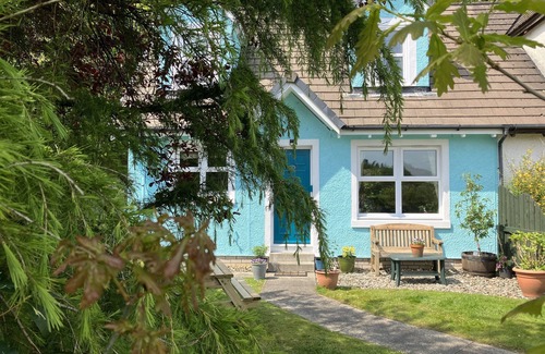 Cairnbaan Cottage | Cosy rural cottage hideaway on historic Crinan Canal