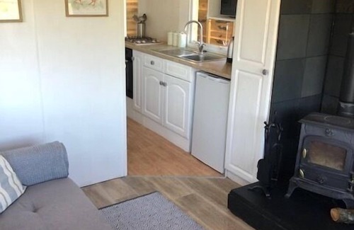 Shaftesbury Cabin | Cosy Rural Lodge at Goldhill Glamping - Sleeps 4