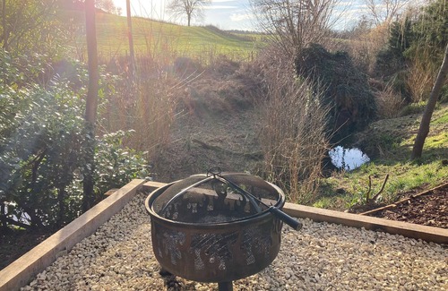 Broadwas House | Cosy rural retreat with hot tub in a tranquil valley