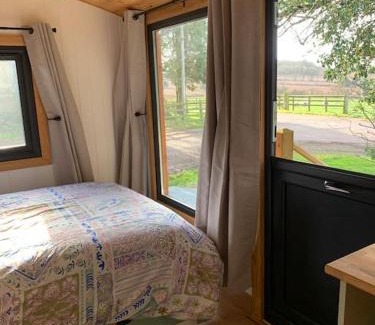Grinshill Other | Cosy Shepherd's Hut near Shrewsbury