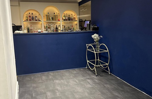 Sheerness House | Cosy shisha restaurant with bar! Private hire for parties and special occasions.
