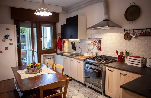 Mestre Apartment | Cosy, spacious, bright and central. Three double bedrooms