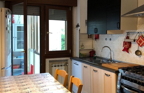 Mestre Apartment | Cosy, spacious, bright and central. Three double bedrooms