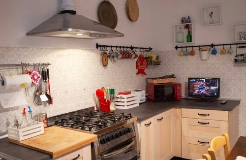 Mestre Apartment | Cosy, spacious, bright and central. Three double bedrooms