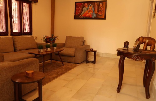 Sualkuchi House | Cosy & Spacious in Guwahati City