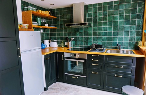 Le Chateau-d'Oleron House | Cosy Stone Chai