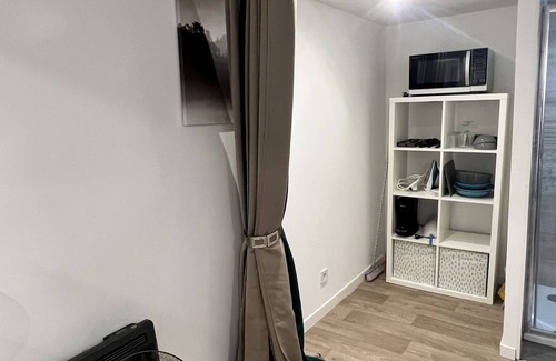 Amblainville Apartment | Cosy Studio 20 m2