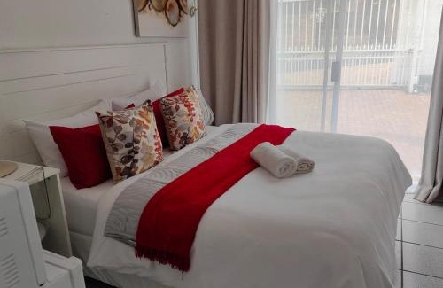 Randpark Ridge Apartment | Cosy Studio Apartment