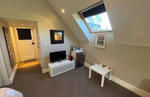 Wellington Apartment | Cosy studio apartment with private parking. Located near Kelburn and the CBD.