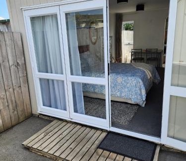 New Plymouth Apartment | Cosy Studio Unit on Longview