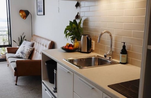 Newton Apartment | Cosy studio with balcony and amazing views!