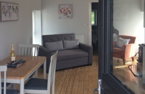 Newry Apartment | Cosy, Stylish 1-bed Apartment in South Armagh