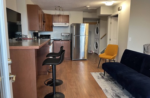 Cochrane Apartment | Cosy Suite with Rocky Mountain View