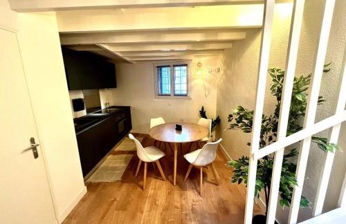 Nansouty-Saint-Genes Apartment | Cosy T3 proche gare et Nansouty