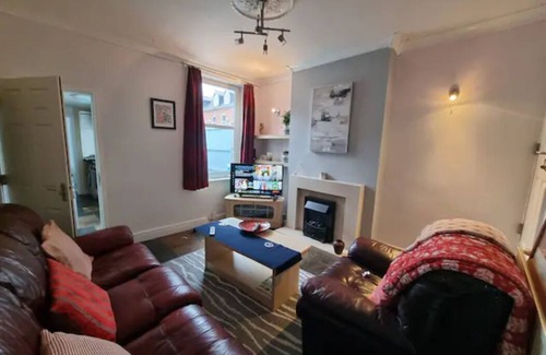 Edgbaston House | Cosy Three Bedroom House Near Edgbaston Reservoir