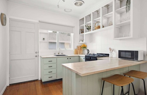 Geelong West House | Cosy Townhouse in the Heart of Geelong West