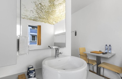 Sierre Hotel | Cosy twin room in the heart of Sierre