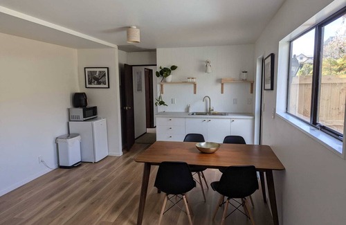 Otumoetai Apartment | Cosy unit by golf course in Tauranga