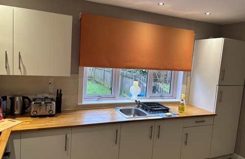 Livingston House | Cosy Up Dated House in Livingston