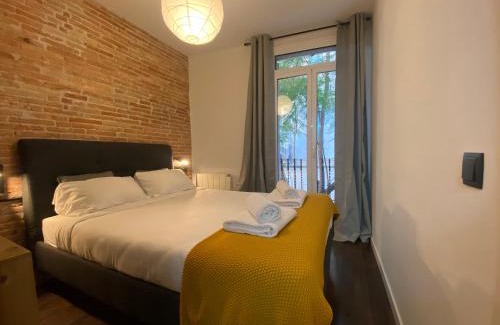 El Poble-sec Apartment | Cosy Urban Oasis 1BD in Poble Sec By MyRentalHost