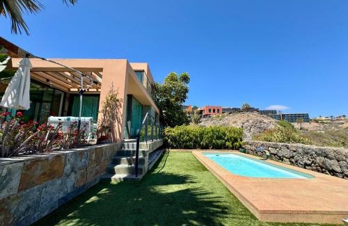 Salobre Villa | Cosy villa with private pool by CanaryScape