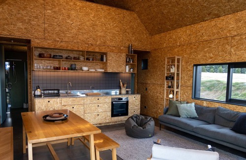Ben Ohau Cabin | Cosy Wilderness Retreat in the Southern Alps