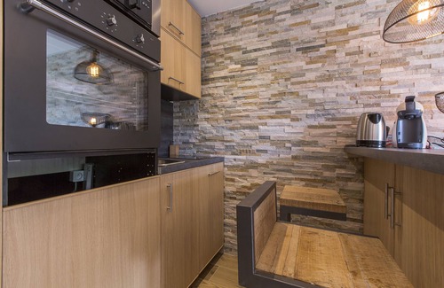 Demi-Quartier Apartment | Cosy with balcony & Near the Slopes! #CA12