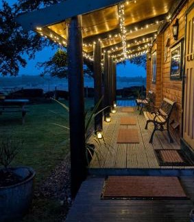 Auchinleck House | Cosy wood cabin in rural area near national park