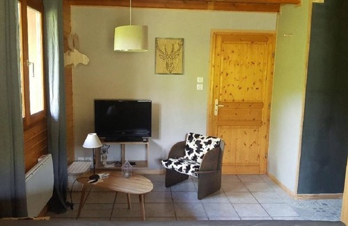 La Croix-aux-Mines Ski Chalet | Cosy wooden chalet classified as furnished holiday accommodation