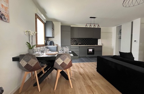 Magny-le-Hongre Apartment | Cosygreen77 Modern Apartment with garden near Disneyland Paris