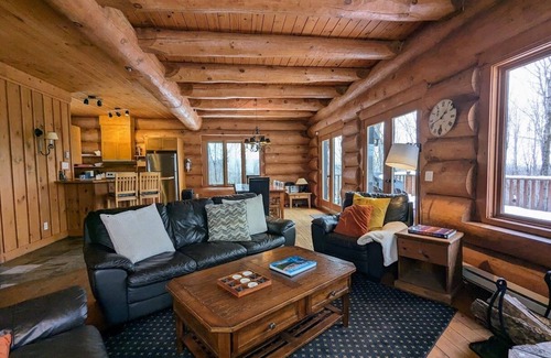 Lac Superieur Village Ski Chalet | Cote Nord Tremblant Scandinavian Log cabin, hot tub, pool, tennis, nCITQ 234533