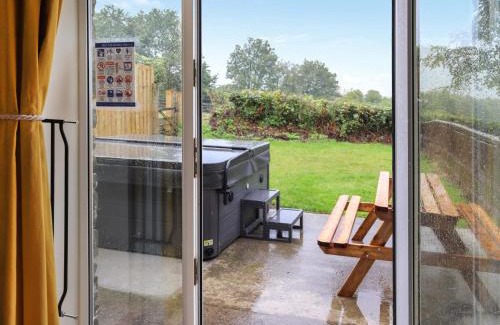 Llandeilo House | Cothi Cottage - Uk49588