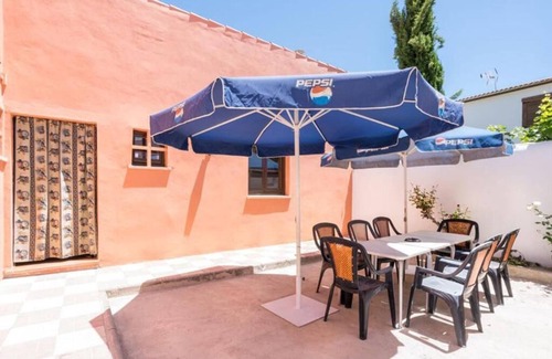 Domingo Perez de Granada House | Cotilfar Cottage with Outdoor Pool