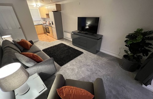 Stow-on-the-Wold House | Cotswold apartment with private parking!
