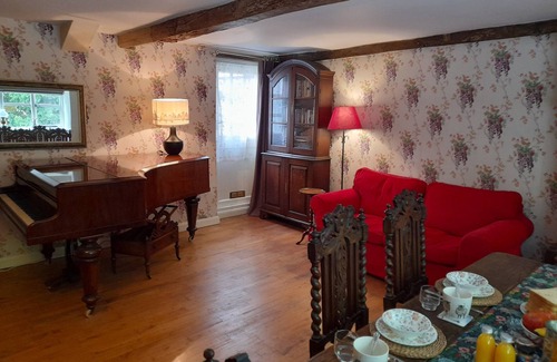 Luckington Bed & Breakfast | Cotswold Cottage Bed & Breakfast