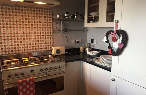 Cleeve Hill Cottage | Cotswold Detached Hillside Cottage packed with Quirky Character