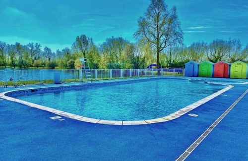 South Cerney Apartment | Cotswold Lakeside Lodge 27