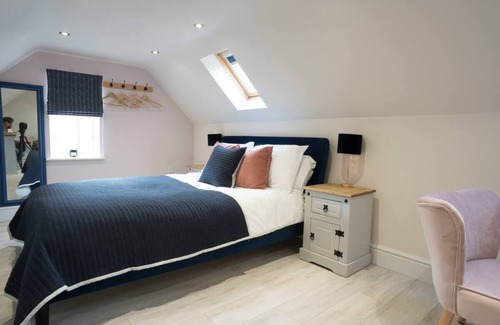 Chipping Campden House | Cotswold Retreat with Private Hot Tub