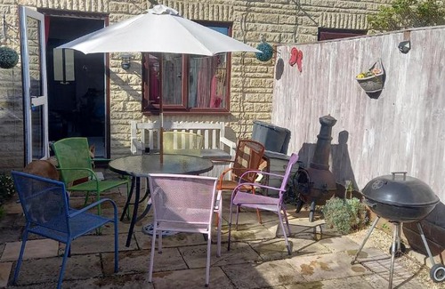 South Leigh House | Cotswold Retreat Children & Pets Welcome