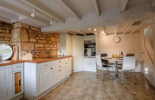 Blockley Cottage | Cotswold stone holiday cottage with a superb garden near Moreton-in-Marsh - Knoll Cottage