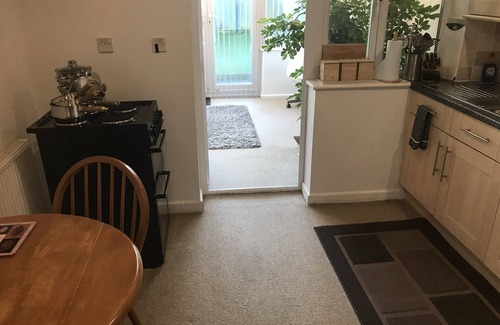 Hullavington Cottage | ' Cotswolds Retreat' Double Jacuzzi/FREE WiFi