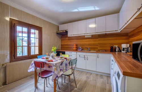 Saint-Cezaire-sur-Siagne Villa | Cottage 'Villa Madeleine' with Private Pool, Wi-Fi and Air Conditioning