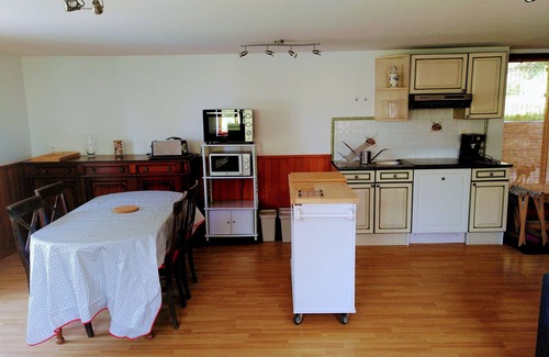 Saint-Michel-de-Montjoie Cottage | Cottage surrounding by greenery, peaceful, only 45mns to Mont saint Michel