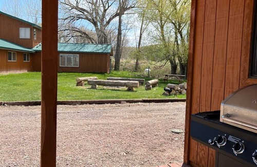 Big Horn County House | Cottage #1 at Three Mile