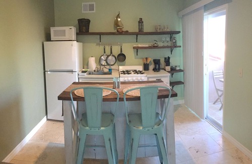 Tierrasanta Apartment | Cottage 1 br/1 bath, 500 sft